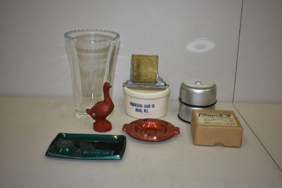 BOX WITH MISC. ITEMS; VACE, CARDS ETC.