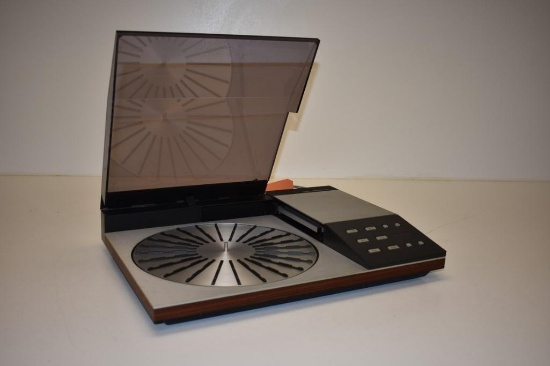 Vintage Bang & Olufsen of Denmark B&O Beogram 8000 Turntable w/ MMC 20CL Cartridge and stylus