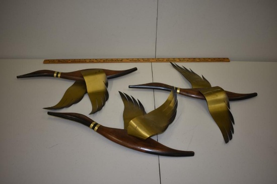 Vintage Set of 3 Mid Century Modern Flying Ducks wall Decor Pieces CLEAN!