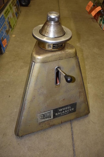 MICRO PRECISION WHEEL BALANCER MODEL M-60