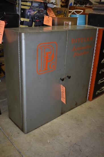 DITZLER AUTOMATIVE FINISHES TWO DOOR WALL CABINET WITH INTERIOR SHELVES 32-1/2" X 11" X 31-1/2"