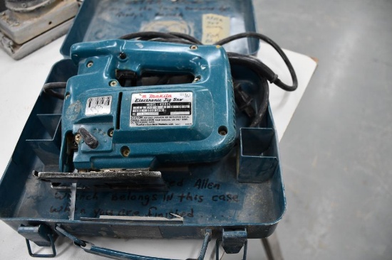 MAKITA ELECTRIC JIG SAW MODEL 4302C WITH CASE