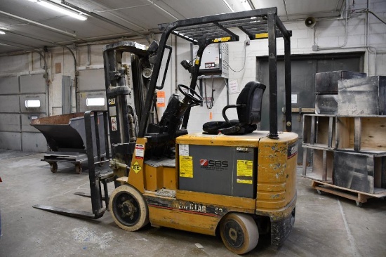 (2000) CATERPILLAR FORKLIFT TRUCK, ELECTRIC TYPE, EXPLOSIVE PROOF, MODEL 2EC25,