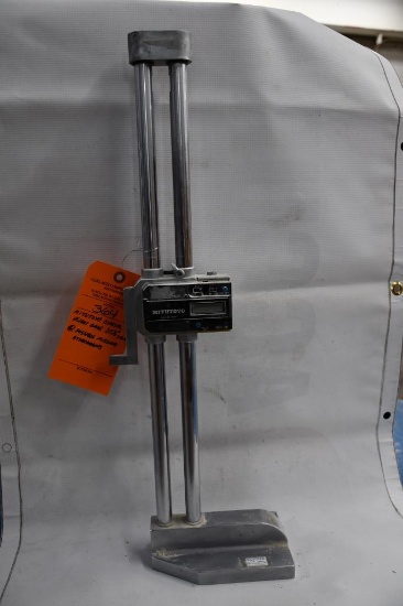 MITUTOYO DIGITAL HEIGHT GAUGE 25-1/2" TALL *POSSIBLE MISSING ATTACHMENTS