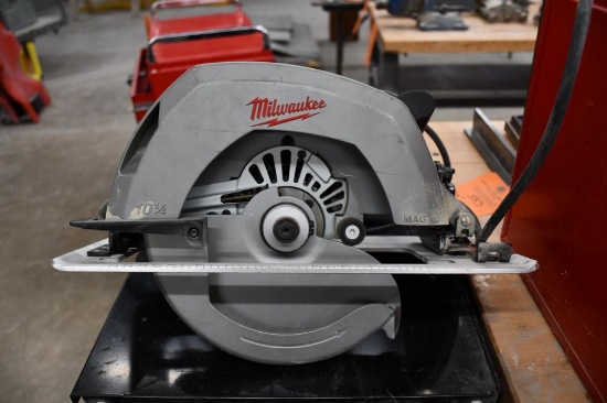 MILWAUKEE ELECTRIC TOOL 10-1/4" CORDED CIRCULAR SAW WITH METAL CASE