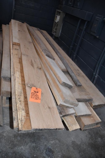 PALLET OF PRIMARILY ROUGH SAWN OAK UP TO 10' LENGTHS, UPT TO 3/4 THICKNESS APPROX 240 BOARD FT