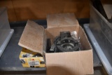 TOOLING VISE AND END BEARING IN BOXES