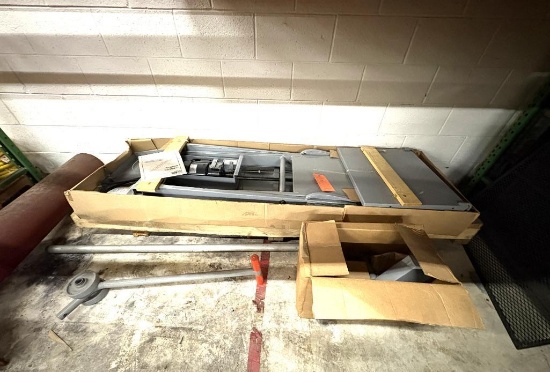 WESTERN MANUFACTURING HANDY ELECTRIC MOTORCYCLE LIFT, 2131 SERIES, 42" X 80", NEW IN BOX !