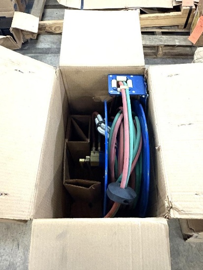 COXREELS SPRING DRIVEN WELDING HOSE, MODEL SHW-N-140, NEW IN BOX