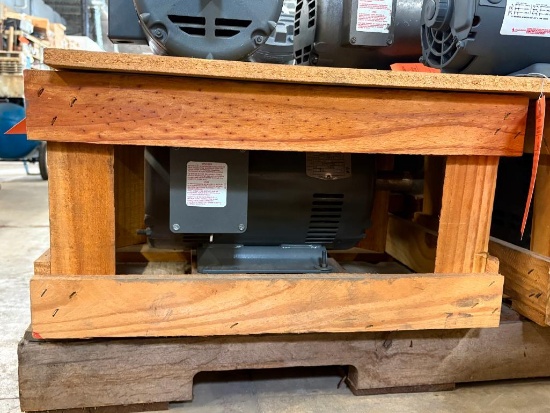 BALDOR INDUSTRIAL MOTOR CAT NO M3313T, HP 10, VOLTS 230/460, AMPS 28/14, RPM 1760,