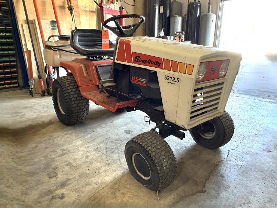SIMPLICITY RIDE ON LAWN MOWER, MODEL 5212.5, HYDROSTATIC C/12.5 HP GAS ENGINE,
