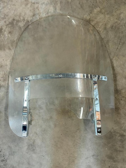 HARLEY DAVIDSON FATBOY WINDSHEILD WITH CARRIER
