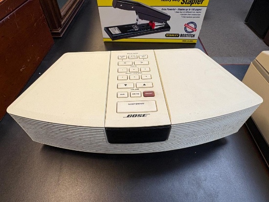 (2) KEYBOARDS AND (1) BOSE CLOCK WAVE RADIO