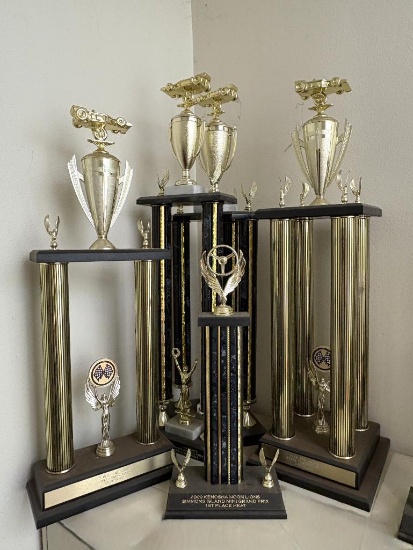 LOT WITH (5) TROPHIES 18" UP TO 31" TALL