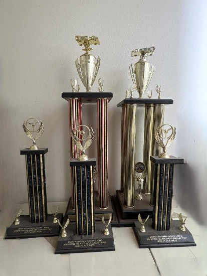 LOT WITH (5) TROPHIES 16 1/2" UP TO 31" TALL