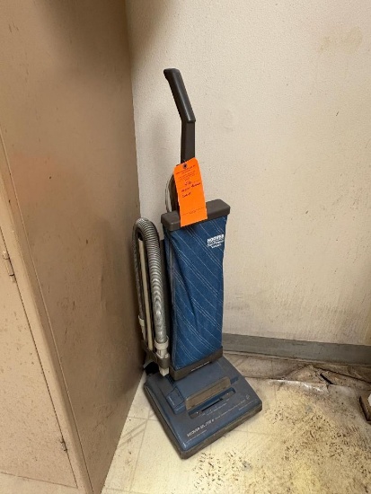 HOOVER VACUUM CLEANER