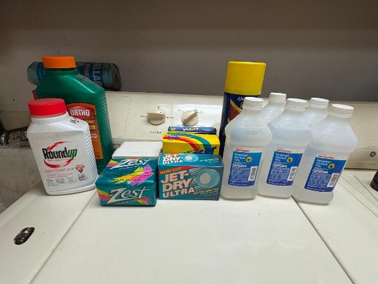 LOT CONTAINING ISOPROPHY ALCOHOL, WEED KILLER, DISH WASHER CLEANER, TOILET CLEANER,