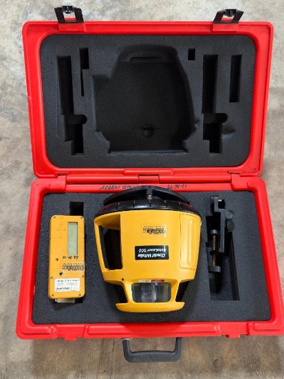 DAVID WHITE AUTO LASER 900 W/5418 DETECTOR IN HARD SHELL CASE