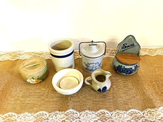 BOX W/ASSORTED STONEWARE SMALL CROCKS, "SPIRIT OF 76" VINTAGE STONEWARE WITH HANDPAINTED