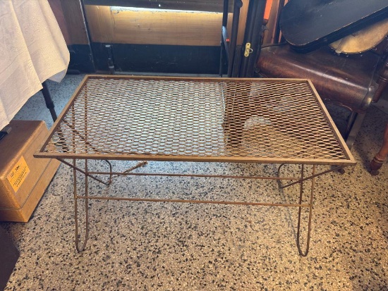 VINTAGE MESH PATIO TABLE 15 1/4" X 28 1/4" X 18 1/4"H