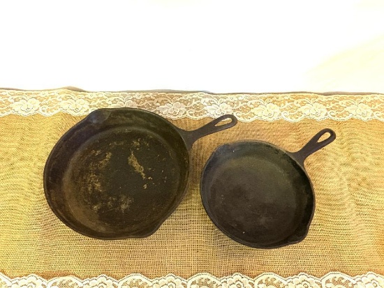 WAGNER WARE SIDNEY, OHIO CAST IRON FRYING PAN #8 APPROX 10.25" ACROSS, #5 8" ACROSS