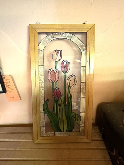 BEAUTIFUL TULIP STAIN GLASS STYLE SUN CATCHER, 22.5" X 11.5"