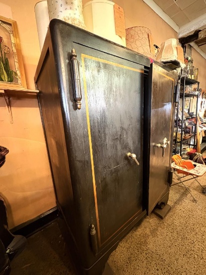 MOSLER SAFE AND LOCK COMPANY, HAMILTON, OH - EARLIEST PAT DATE IS 9-7-1880, LATEST PATENT 8-11-18...