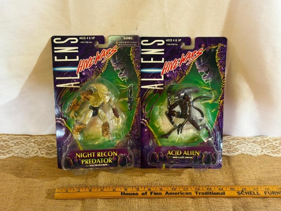 (2) ALIENS ACTION FIGURES- ACID ALIEN, AND NIGHT RECON PREDATOR, NEW IN BOX