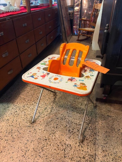 VINTAGE METAL "CHATTY PLAY TABLE