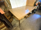 VINTAGE MCM TABLE W/WOODGRAIN LAMINATE TOP/EDGE W/(2) LEAVES, 34 3/4