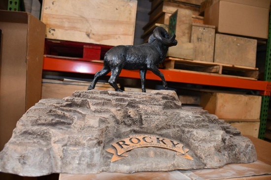 ROCKY RAM DISPLAY W/BOX