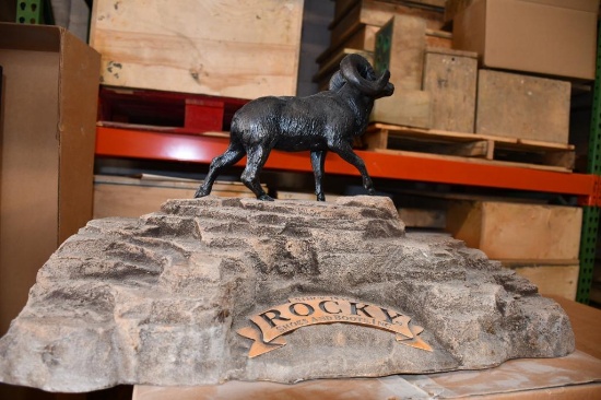 ROCKY RAM DISPLAY W/BOX