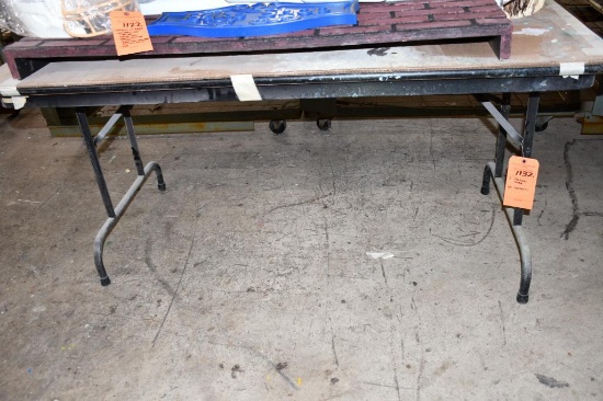 5' FOLDING TABLE, NO CONTENTS!
