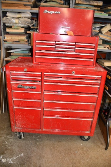 TWO PIECE SNAP-ON ROLLING TOOL BOX WITH CONTENTS, 22 DRAWERS, 1 BIN, 52"H x 44"W x 20" DEEP