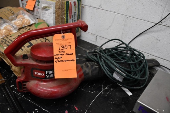 TORO ELECTRIC POWER SWEEP W/EXTENSION CORD