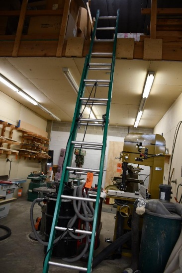 KELLER 20' FIBERGLASS EXTENSION LADDER W/PULL ROPE, GREEN