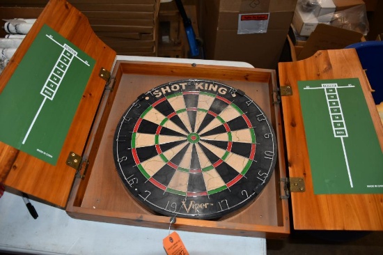 JIM BEAM ENGLISH PUB STYLE DARTBOARD FOR STEEL DARTS