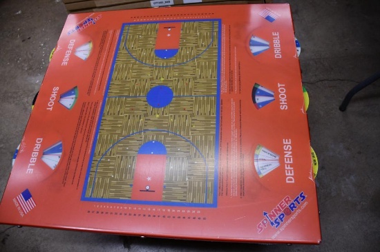 TABLE TOP "SPINNER" BASKETBALL SPORTS GAME BOARD, 29" X 30"