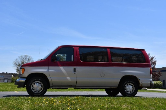 (1994) Ford Full Size Van, Model E150 Club Wagon XLT, Vin 1FMEE11N4RHB66894, 5.0L