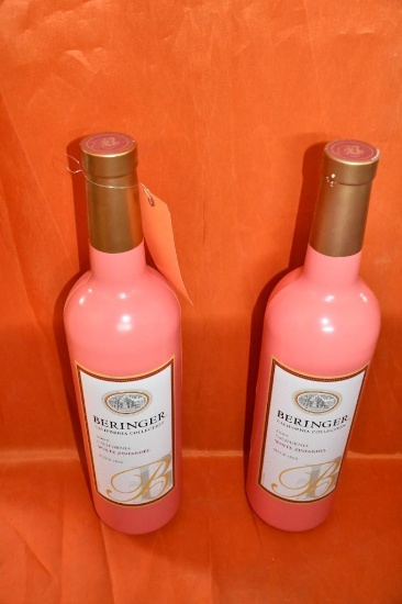 (2) BERINGER WHITE ZIN BOTTLES, 28"T, DISPLAYS, PLASTIC