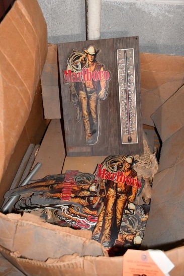 BOX W/MARLBORO MAN ON THERMOMETER