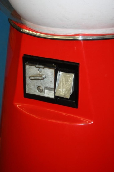 MASSIVE VICTOR 6.5 GUMBALL MACHINE, EXCELLENT CONDITION WITH 3 CASES OF GUMBALLS, COIN OP,
