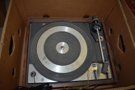 VINTAGE DUAL 1219 TURNTABLE RECORD PLAYER WITH SHURE CARTRIDGE