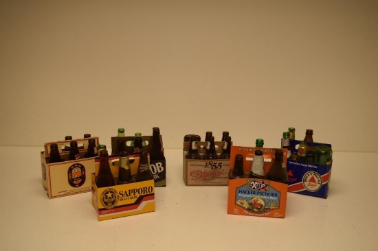 BOX WITH VINTAGE BEER BOTTLES