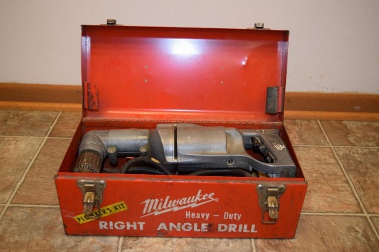 VINTAGE MILWAUKEE TOOL PLUMBERS KIT, RIGHT ANGLE DRILL WITH BITS IN METAL TOOL BOX