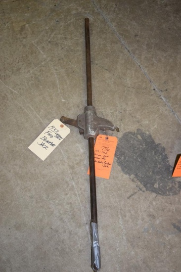 1937 FORD BUMPER JACK LARSON MFG. AUTO BODY FRICTION JACK