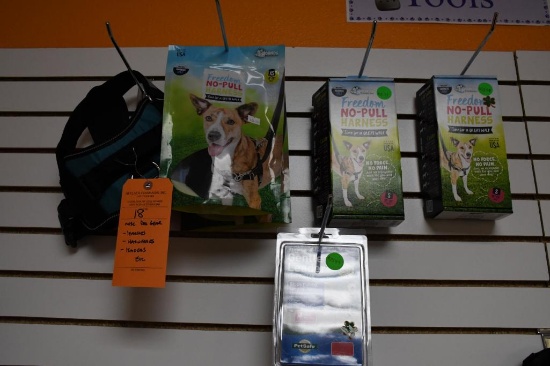 MISC. DOG GEAR; LEASHES, LEADERS, HARNESSES, ETC.