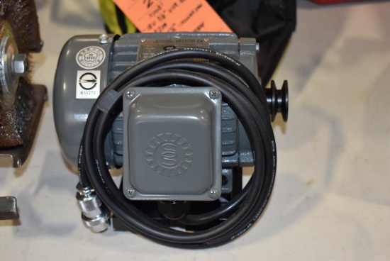 THREE PHASE 1/4 H.P. INDUCTION MOTOR