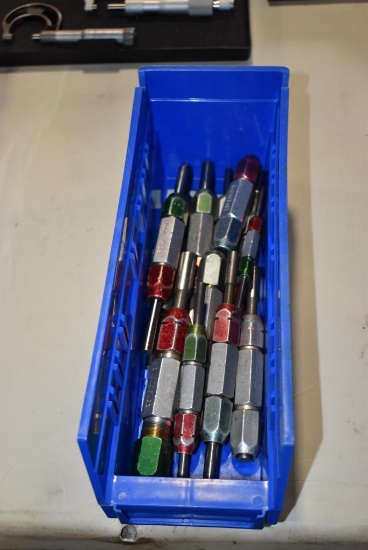 BIN WITH GO/NO GO GAUGES