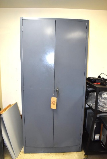 TWO DOOR METAL CABINET WITH FOUR INTERIOR SHELVES AND ALL CONTENTS - PRIMARILY THREAD CUTTING TOO...